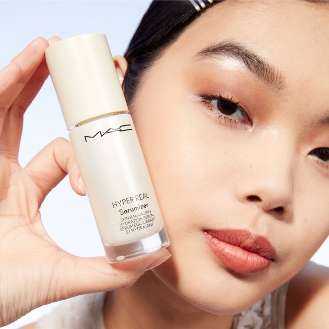 Product images of MAC STUDIO RADIANCE Moisturizer and Hyper Real Serumizer
